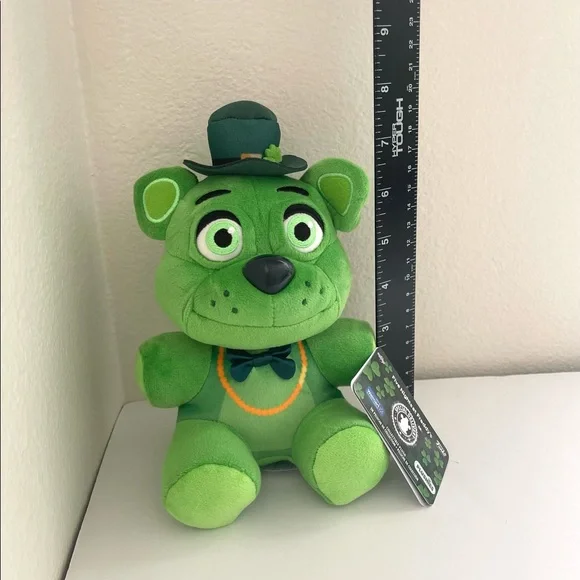 Funko FNAF Five Nights at Freddy’s shamrock Freddy Exclusive Plush 8” Toy New - Picture 5 of 6